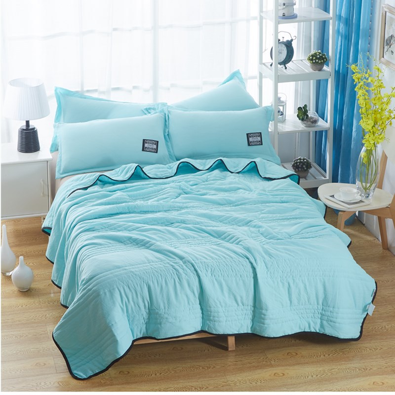 Modern Minimalist Cooling Summer Quilt - Lightweight Seersucker Throw