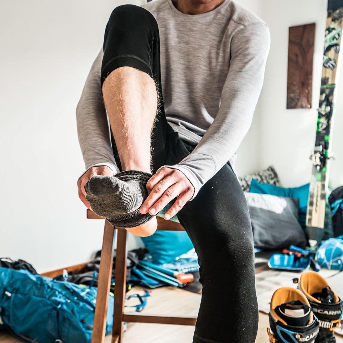 Men's 3/4 Length Merino Wool Ski Base Layer Bottoms