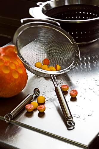 Rösle Stainless Steel Round Handle Kitchen Strainer, Coarse Mesh