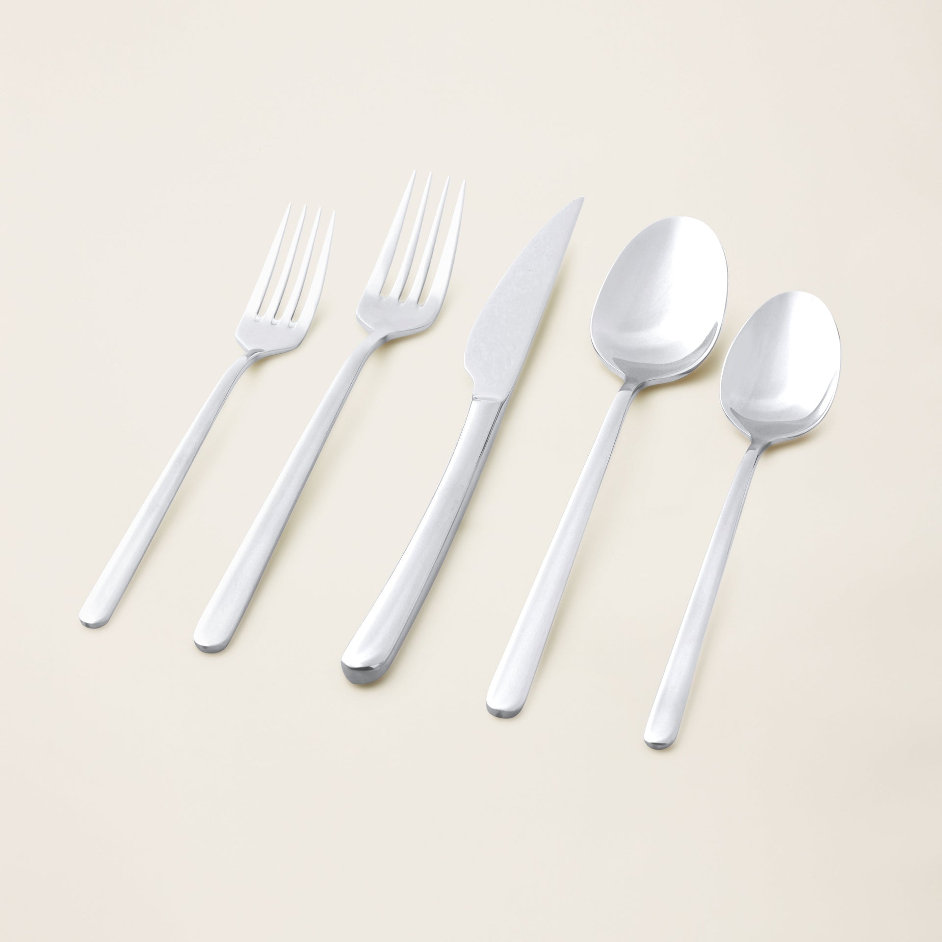 Emilia 20-Piece Stainless Steel Flatware Set in Silver or Gold - Image 5