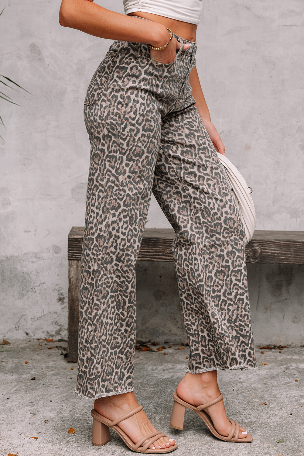 Wide Leg High Waist Frayed Edge Jeans