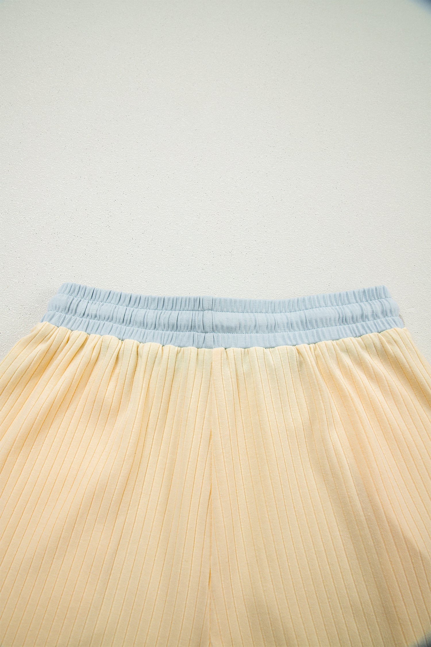 Sunny Trim Casual Short Set: Ribbed Knit Loungewear Outfit