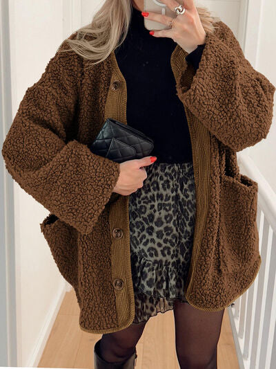 Women's Cozy Sherpa Fleece Button Up Jacket with Functional Pockets