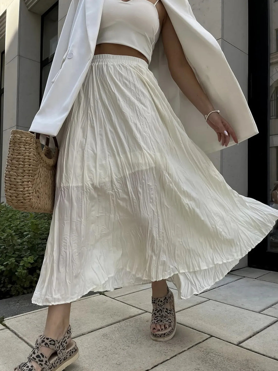 Women's Ruched Elastic Waist Midi Skirt in Dusty Rose - Image 4