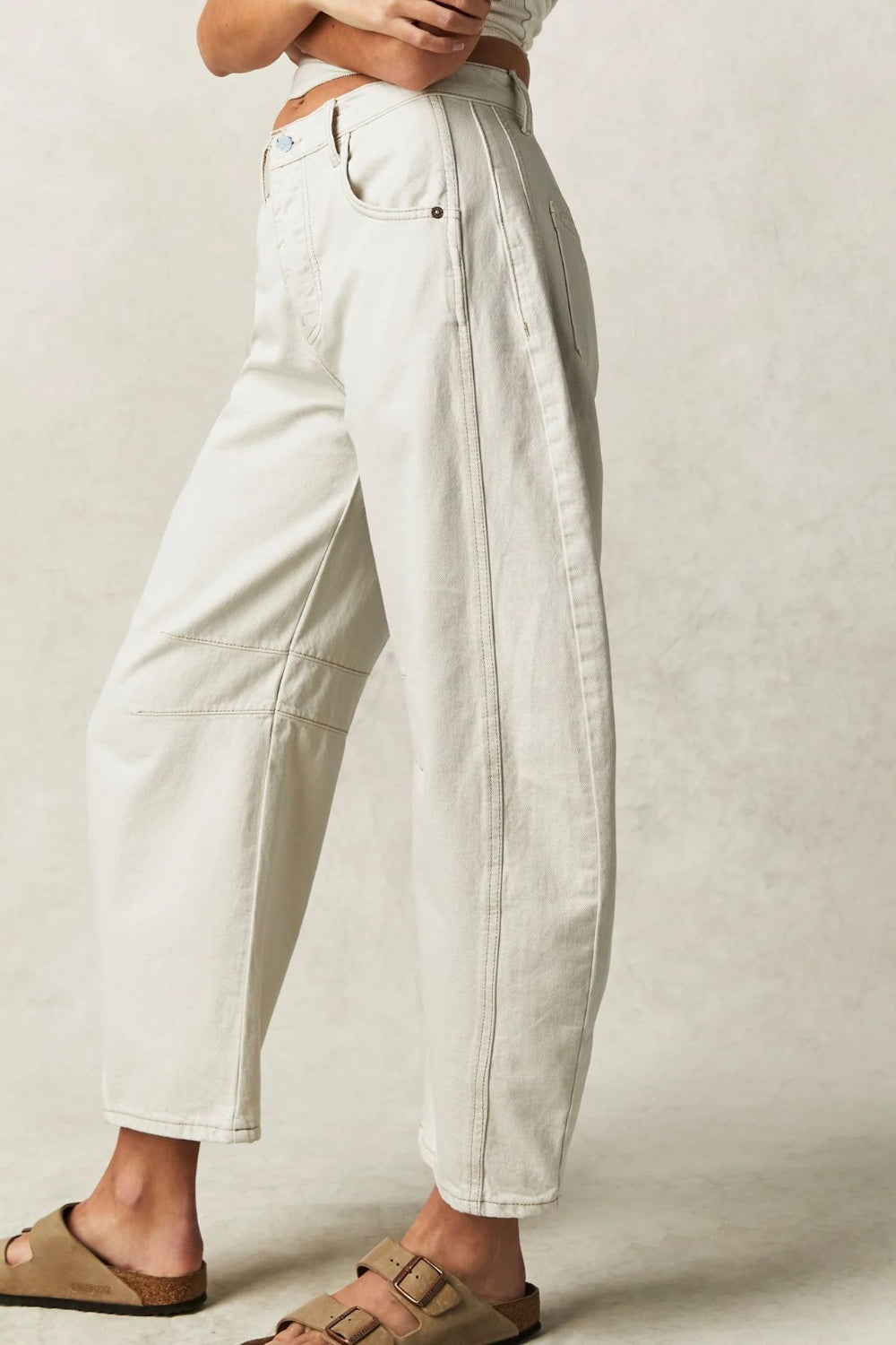 Blue Wide Leg Barrel Jeans with Functional Pockets - Image 20