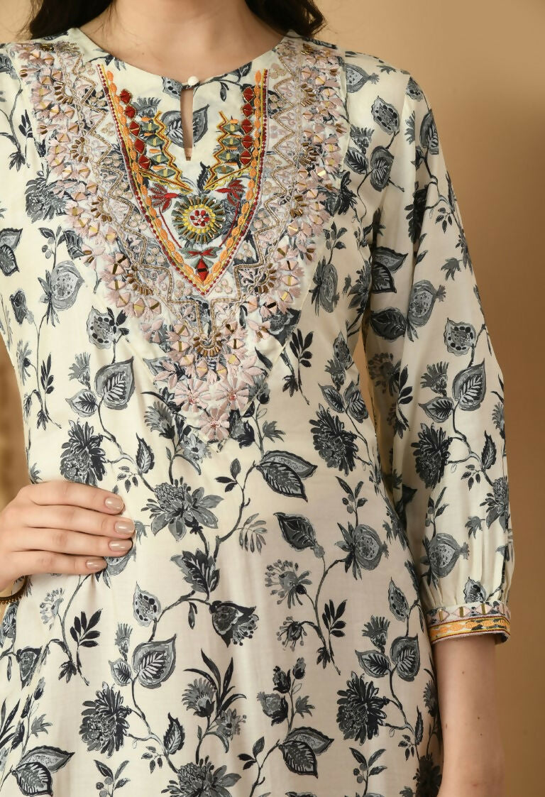 White Maslin Kurta Set - Minimalist Ethnic Chic
