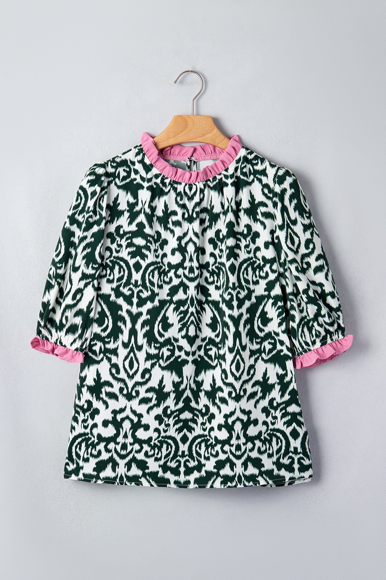 Damask Colorblock Ruffle Trim Short Sleeve Blouse in Green White