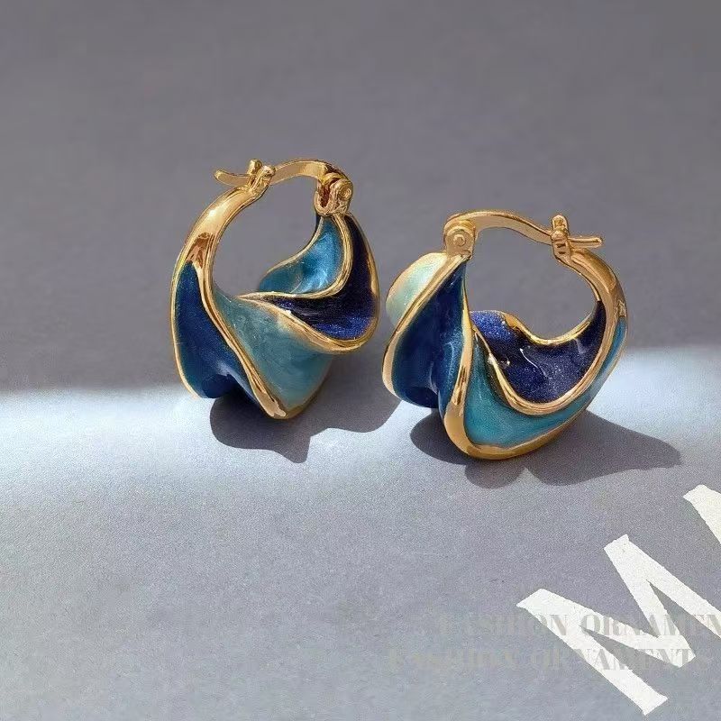 French Vintage Spiral Texture Earrings Enamel Oil Drip Detail