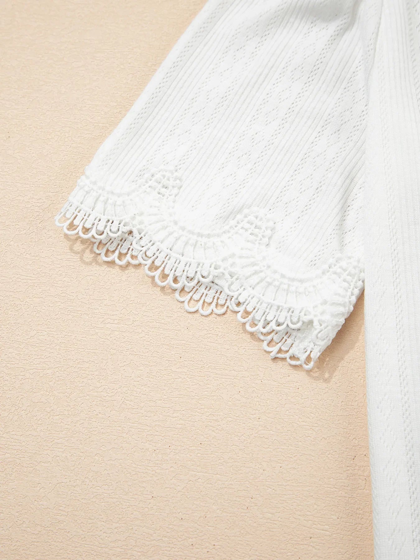 White Scalloped Lace Trim Jacquard Textured Short Sleeve Top - Image 10
