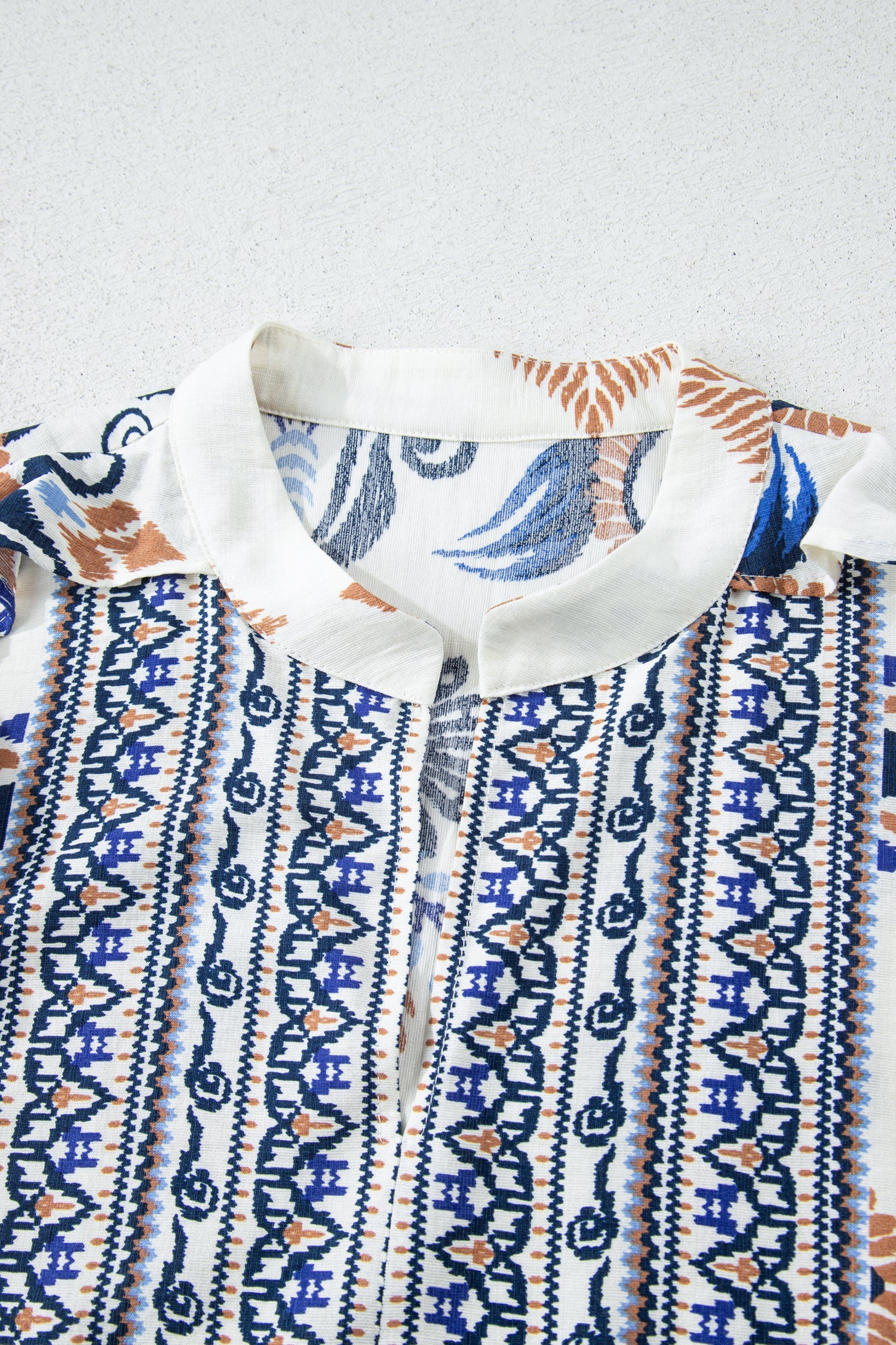 Kennedi Long Sleeve Split Neck Mini Dress in White Blue and Brown