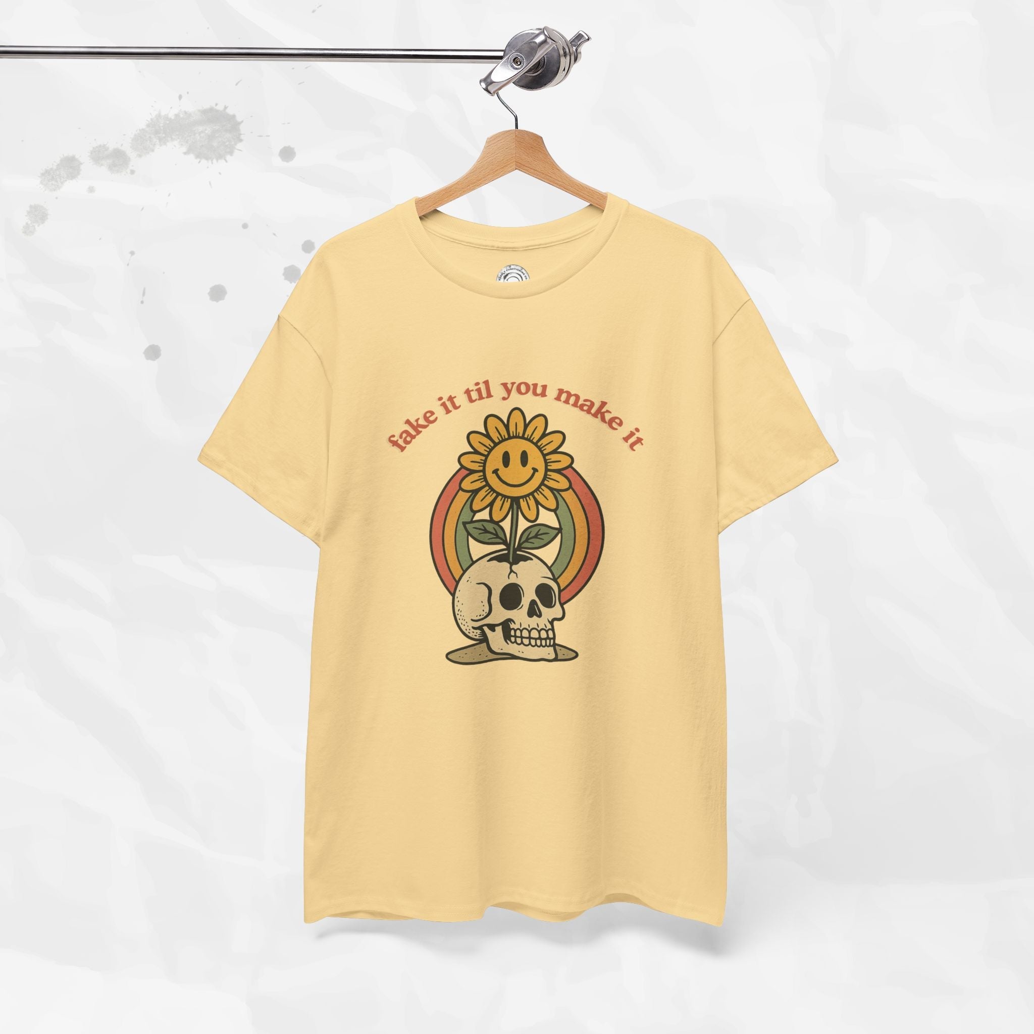 Fake It Til You Make It – T-Shirt