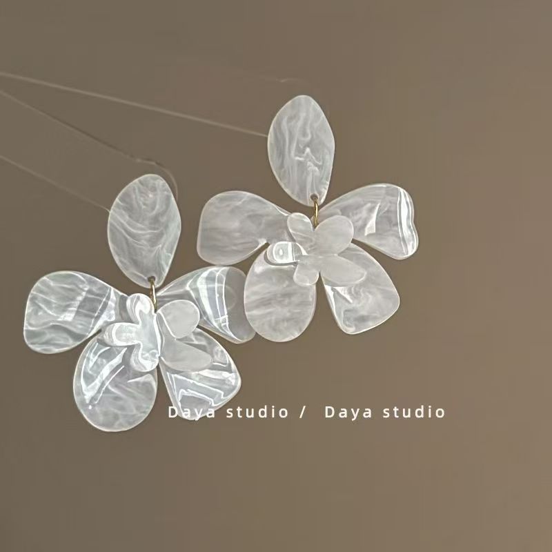 Pleated Petal Dangle Earrings Silver Post Retro Floral Jewelry