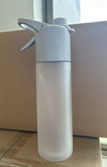 Large Capacity Spray Water Bottle for Sports Fitness and Travel