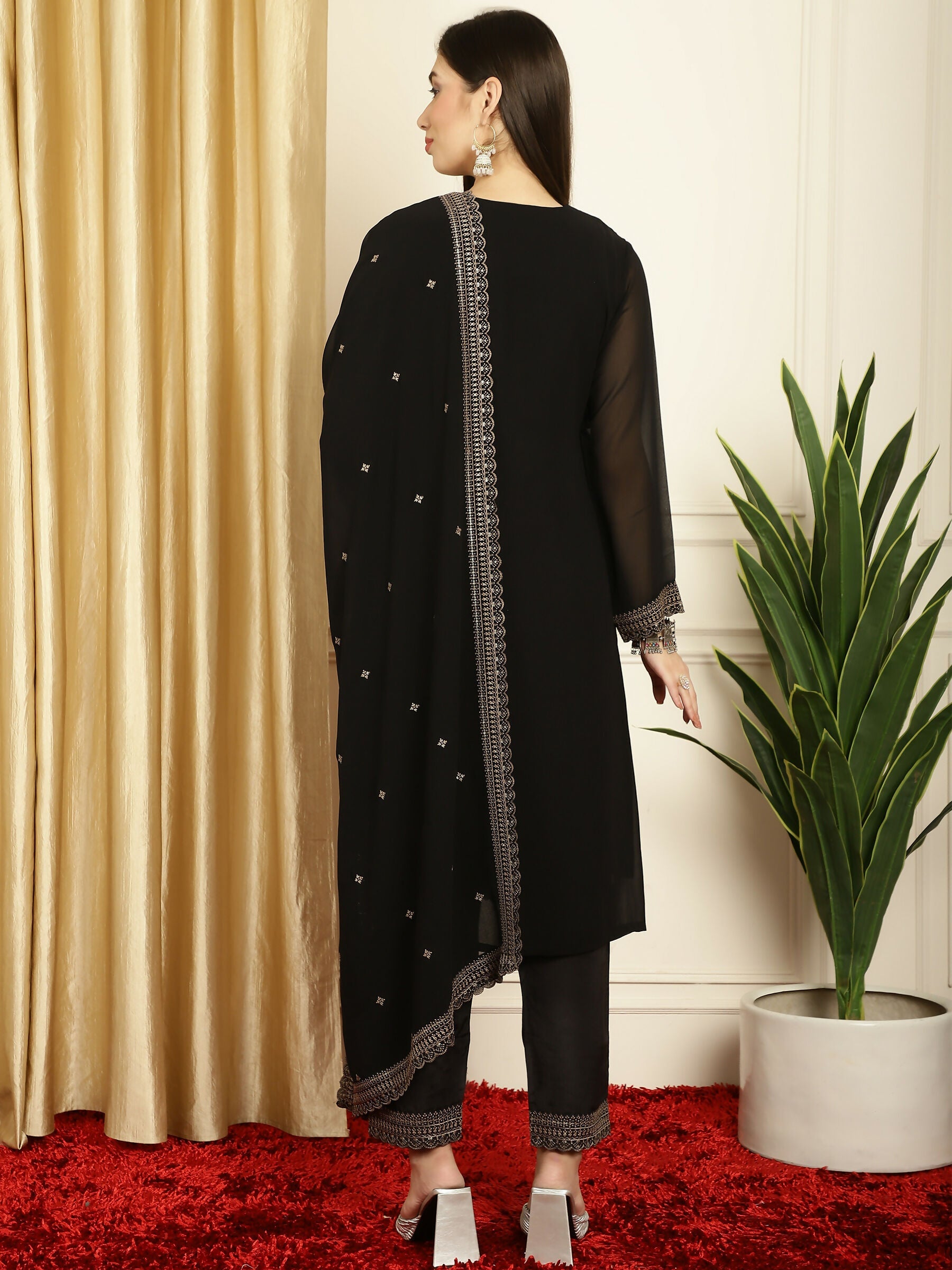 Women's Black Georgette Straight Kurta Set with Resham & Sequin Work