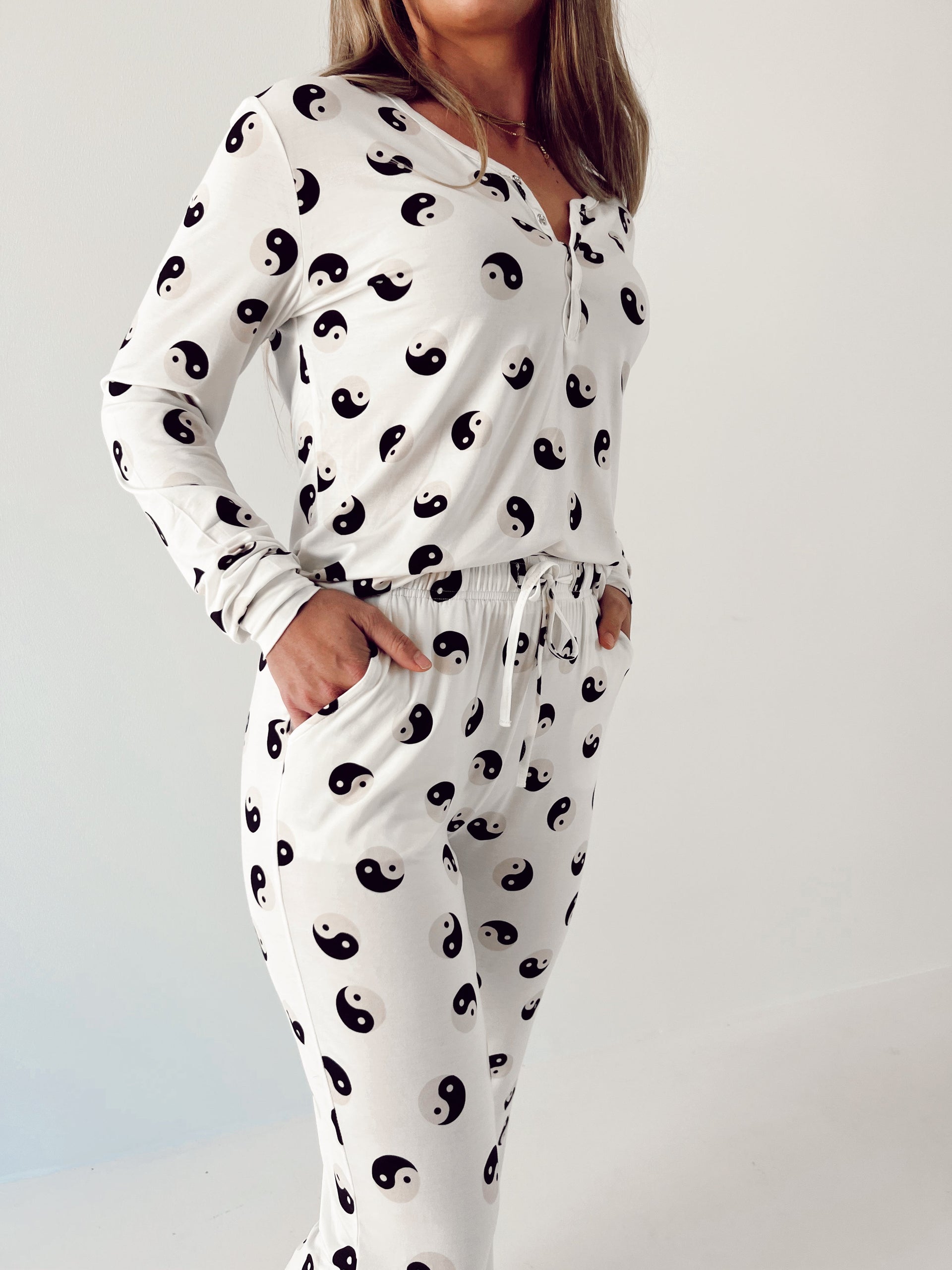 Women's Bamboo Pajama Set in Black and White Yin Yang Print