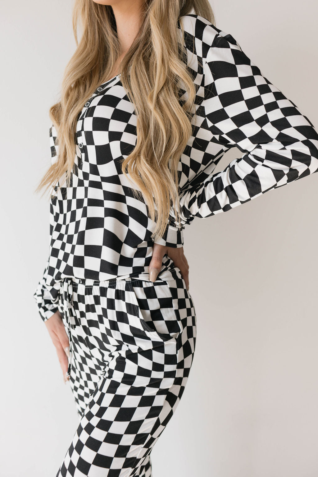 Women's Bamboo Pajama | Black & White Wavy Checkerboard
