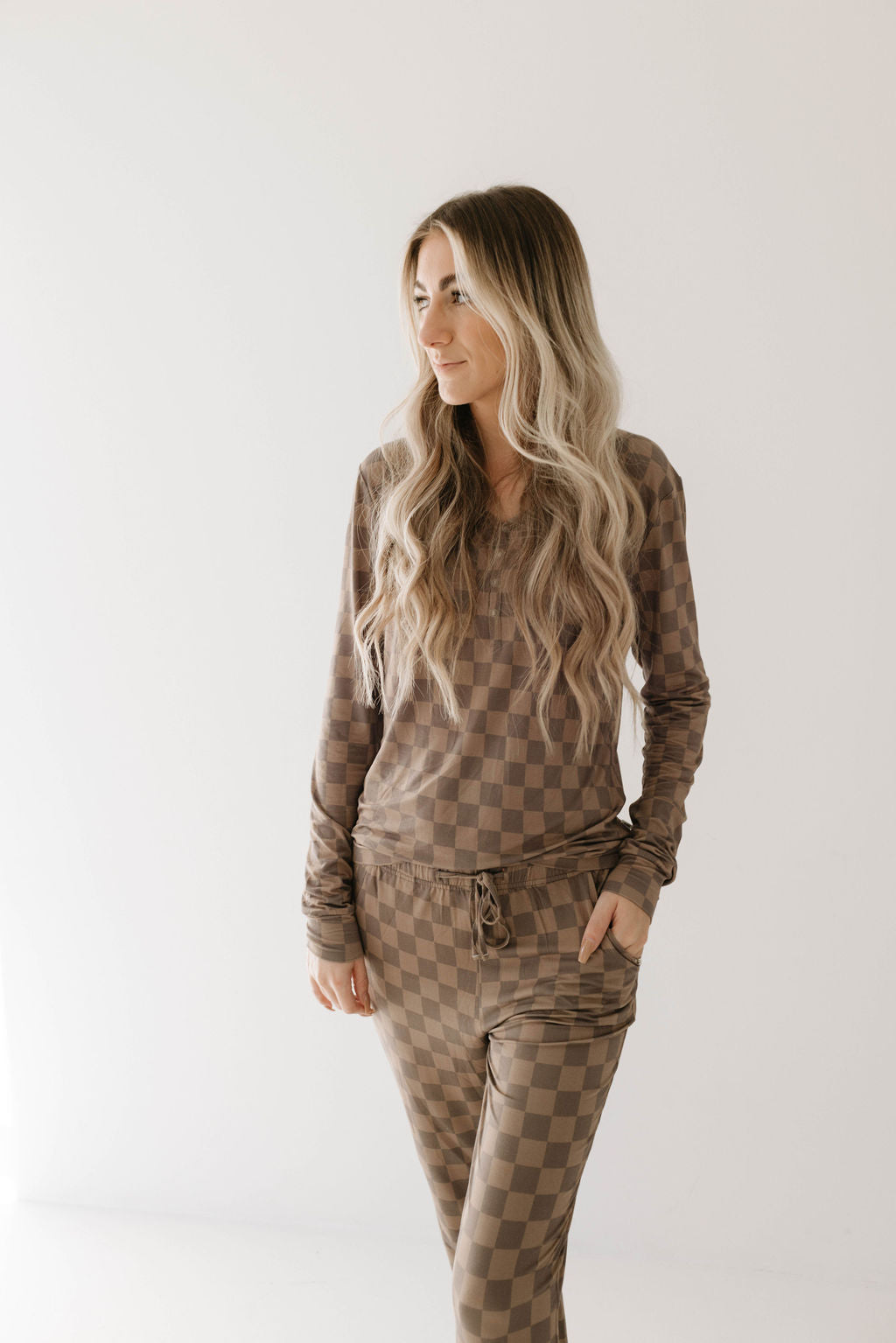 Women's Long Sleeve Bamboo Pajama Set - Faded Brown Checkerboard