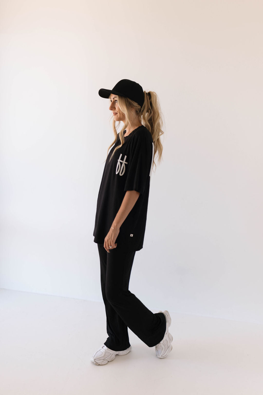 Women's Short Sleeve Bamboo Lounge Set - Black ff Signature