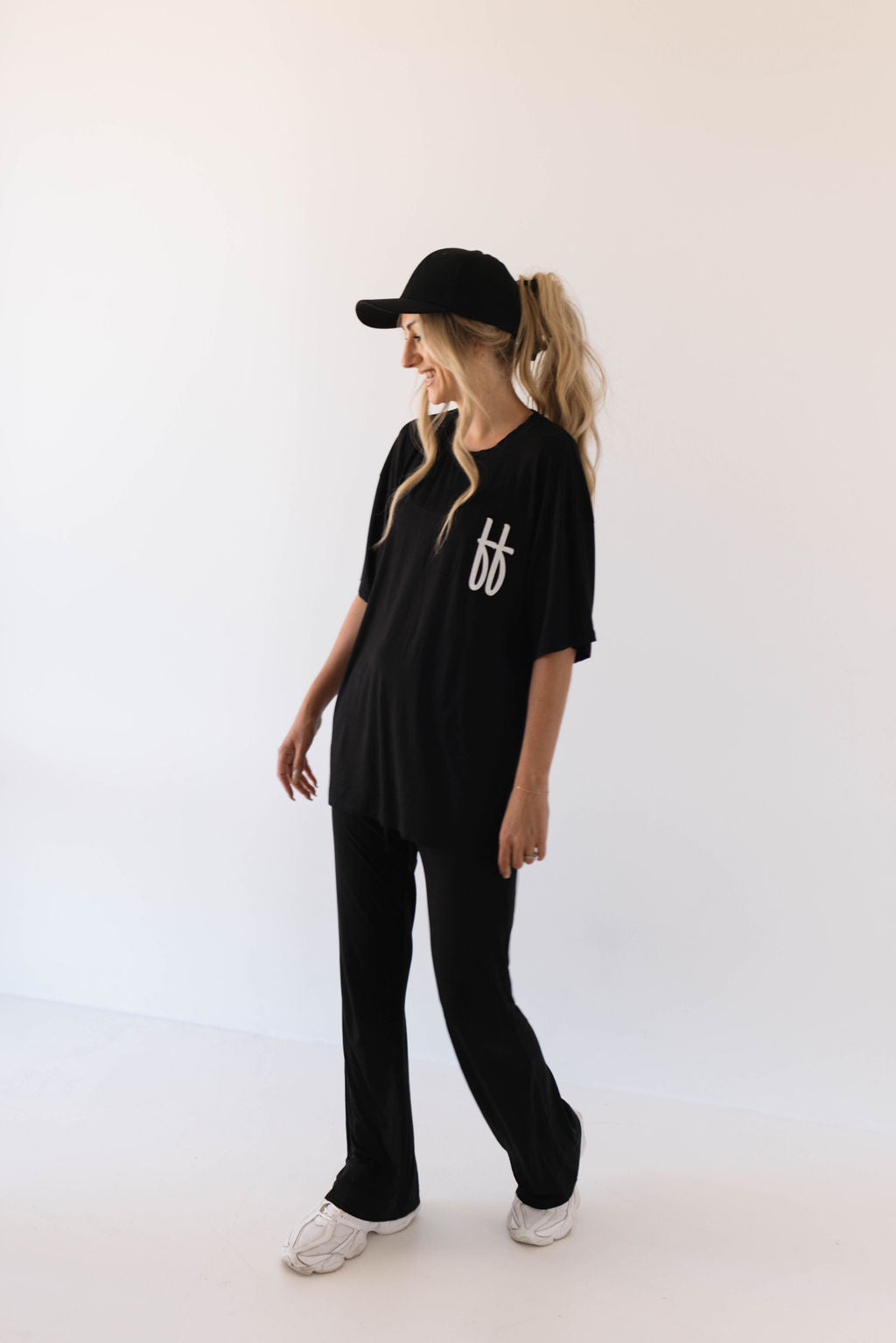 Women's Short Sleeve Bamboo Lounge Set - Black ff Signature