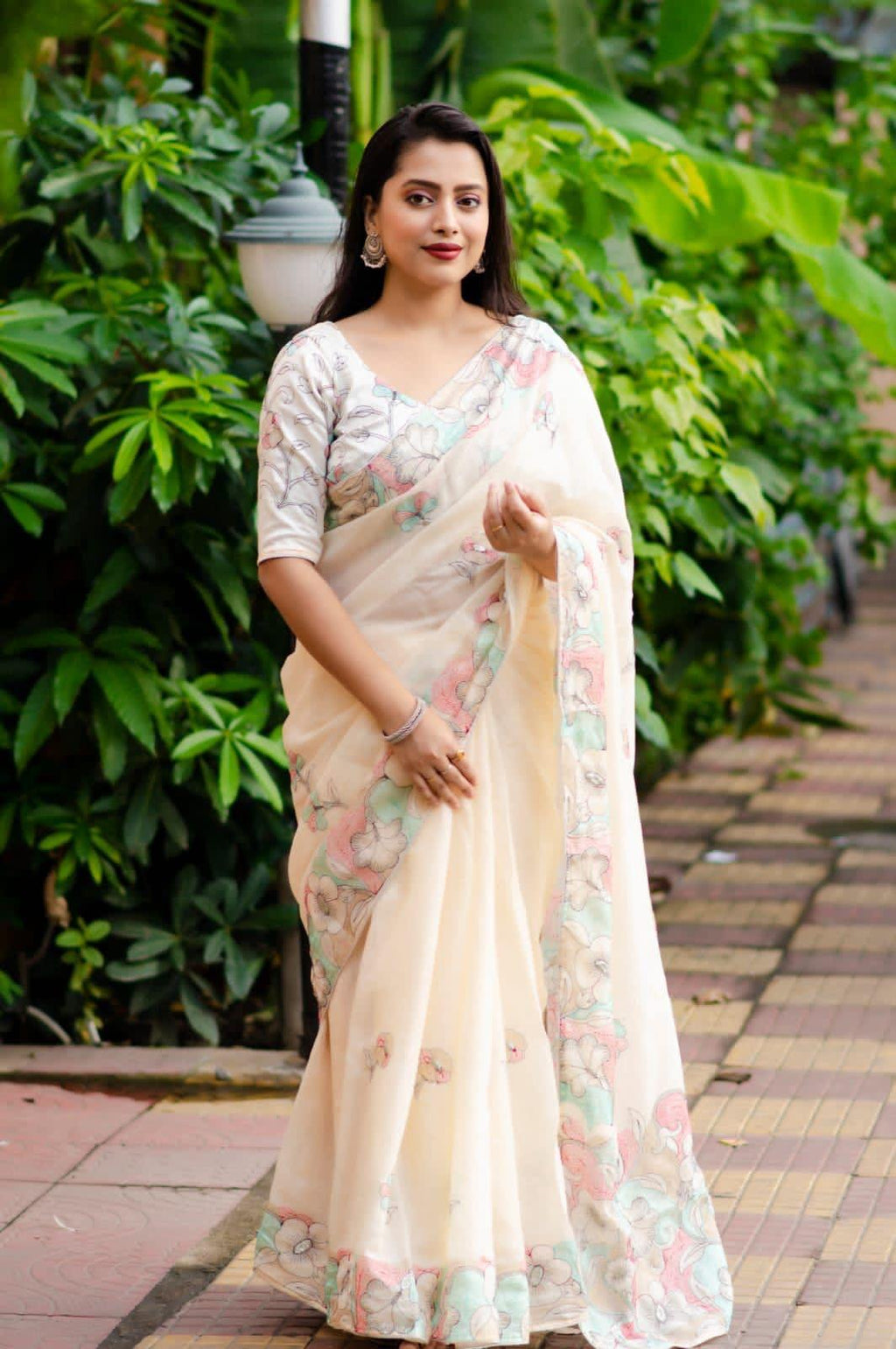 Offwhite pure linen saree with pencil stitch embroidery and heavy phantom silk blouse