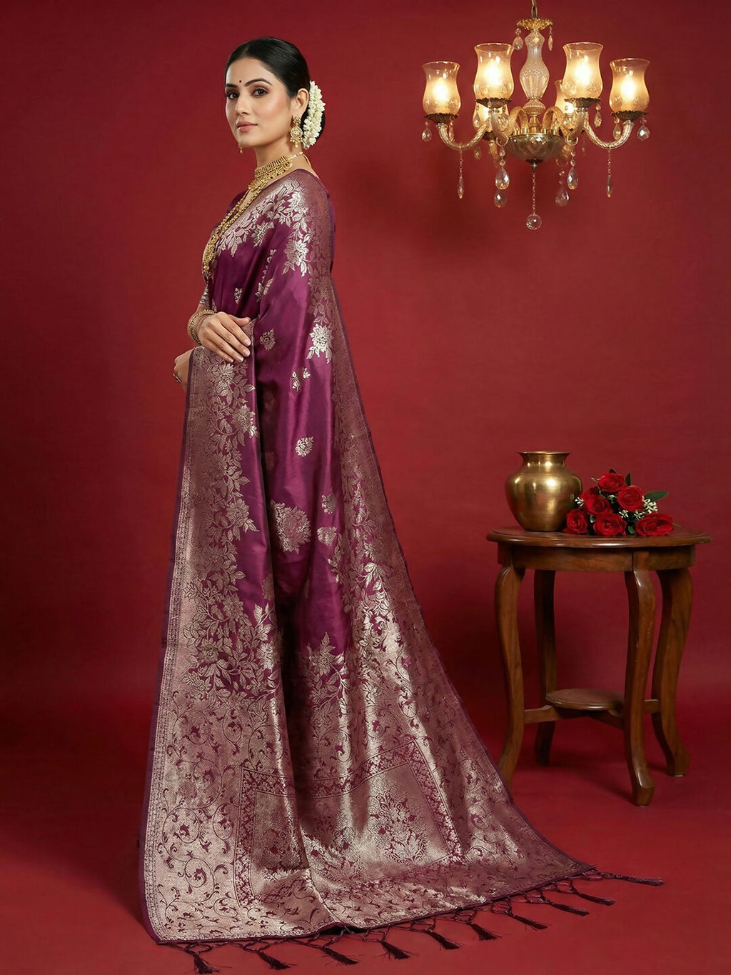 Elegant Purple Silk Blend Saree with Matching Blouse Piece