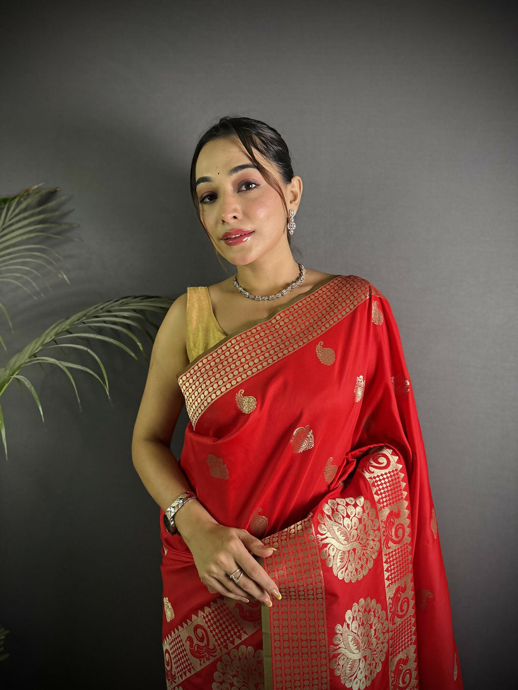 Red Banarasi Soft Lichi Silk Paisley Pattern Saree