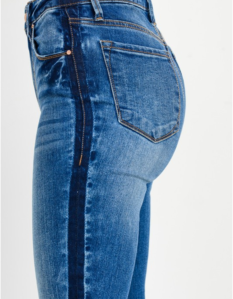 Contrast Wash High Rise Ankle Skinny Jeans in Medium-Blue
