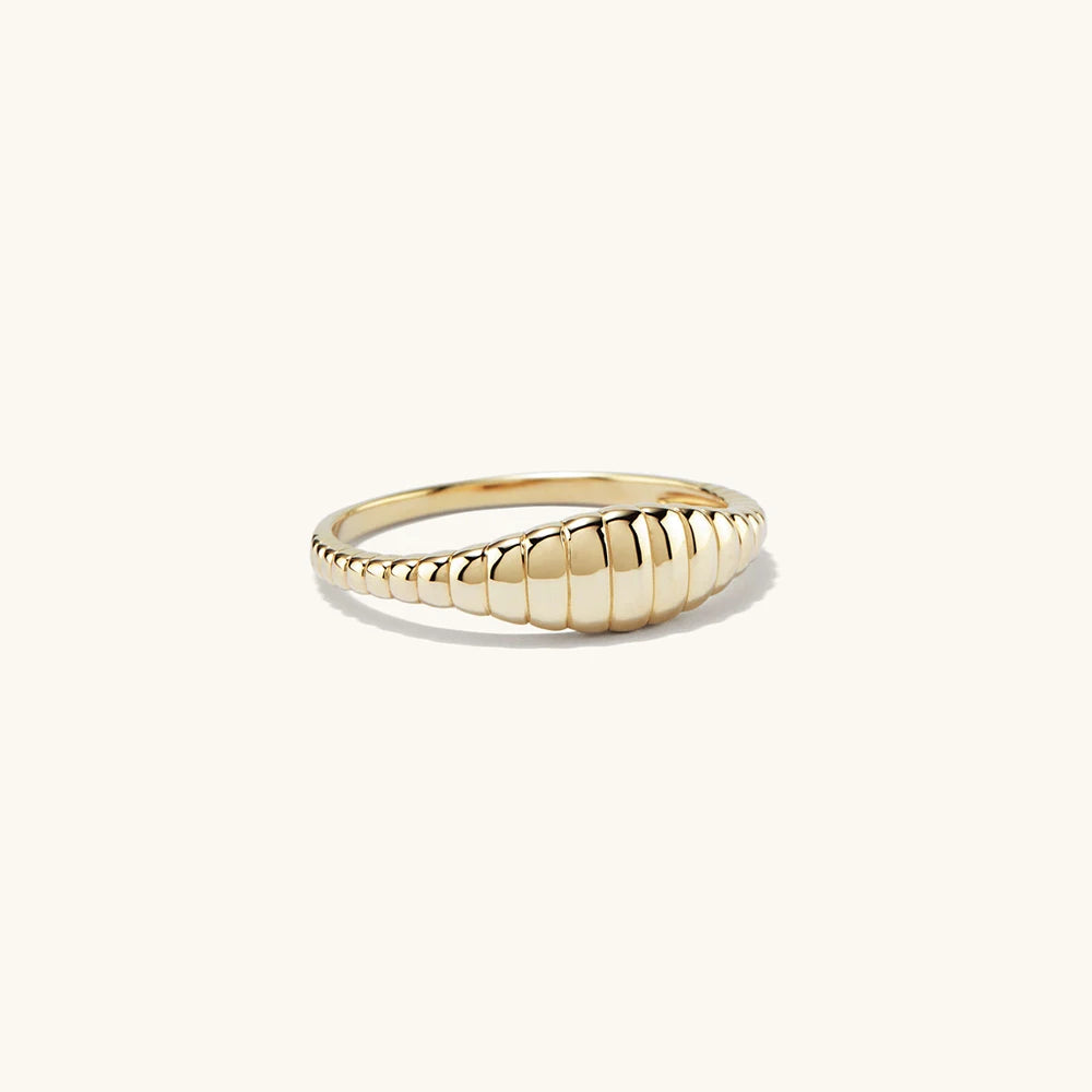 L’Anneau Sculpté Ring