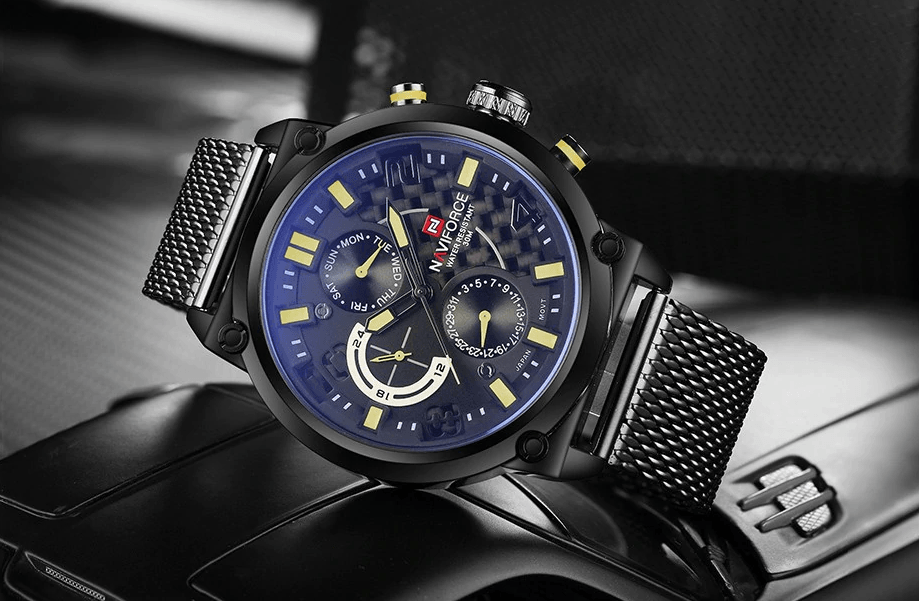 Men's Analog Quartz Wrist Watch with Stainless Steel Mesh Band