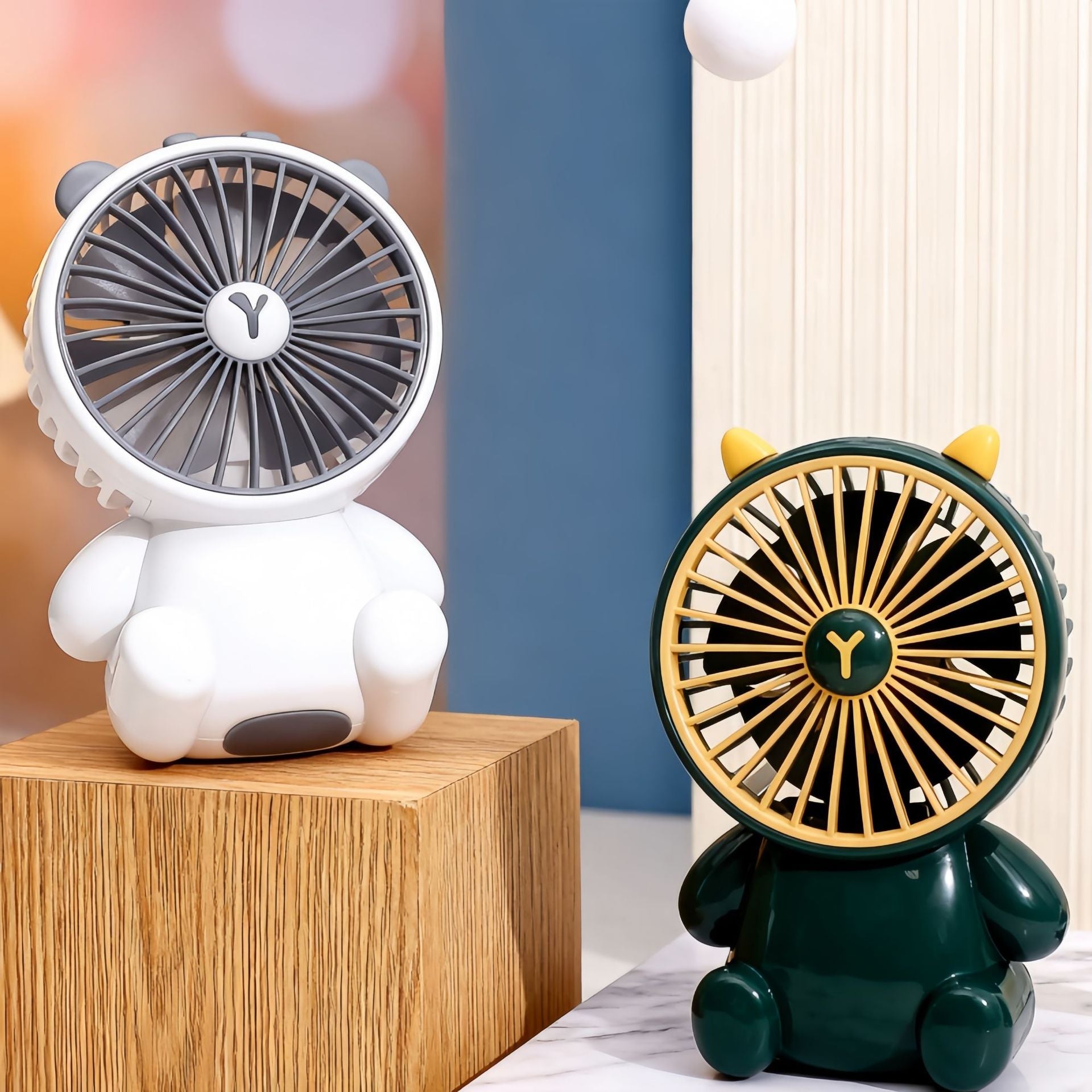 Cute Cartoon Bear Mini Desktop Fan - USB Rechargeable Handheld Fan
