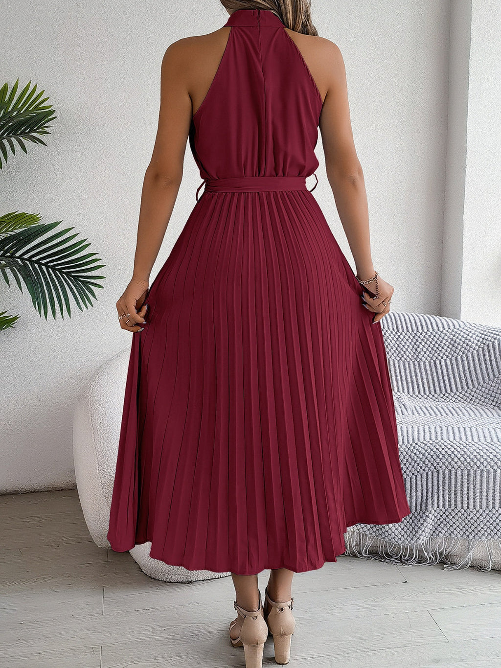 Elegant Sleeveless Midi Dress in Pink, Burgundy, and Black