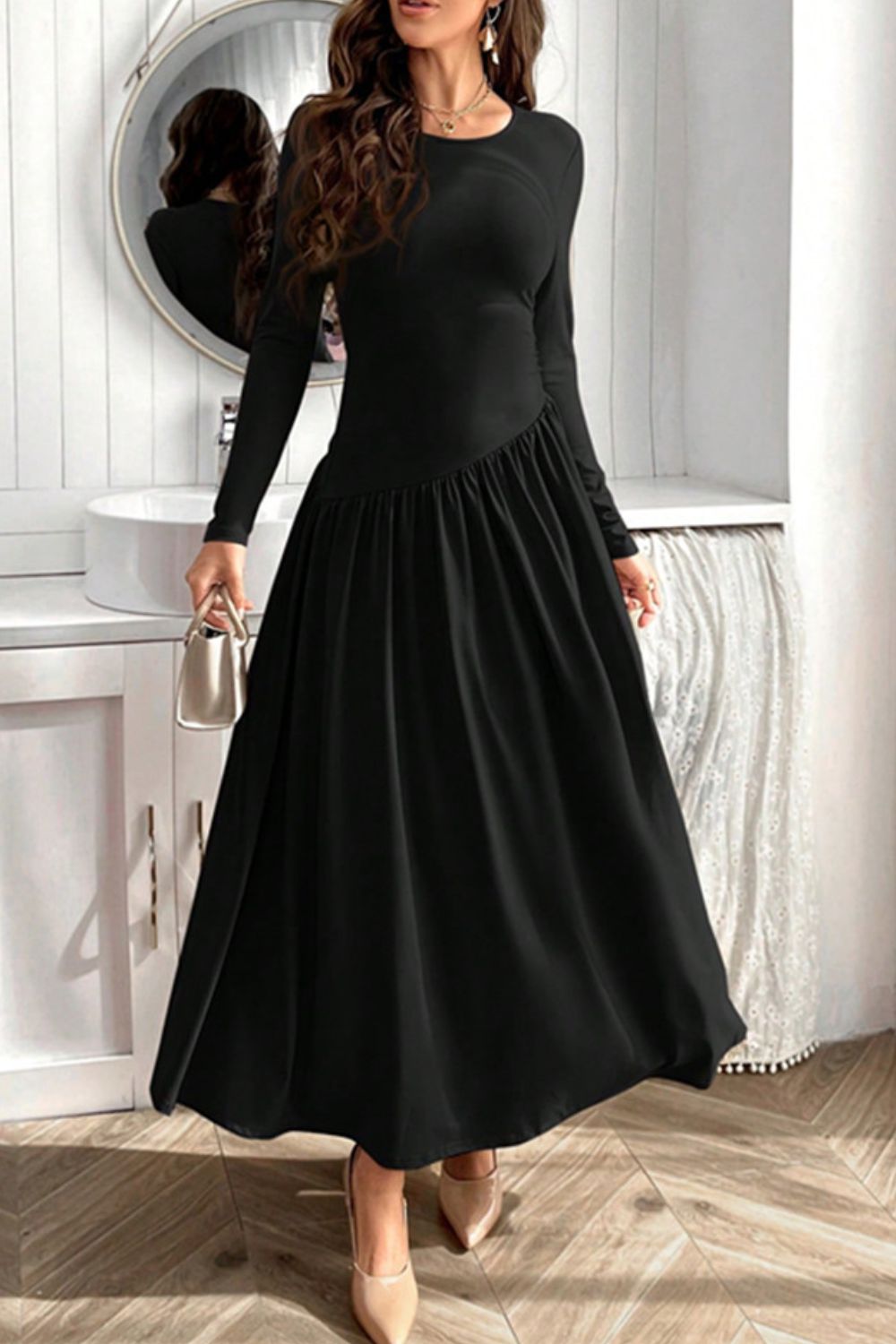 Black Ruched Round Neck Long Sleeve Dress for Women