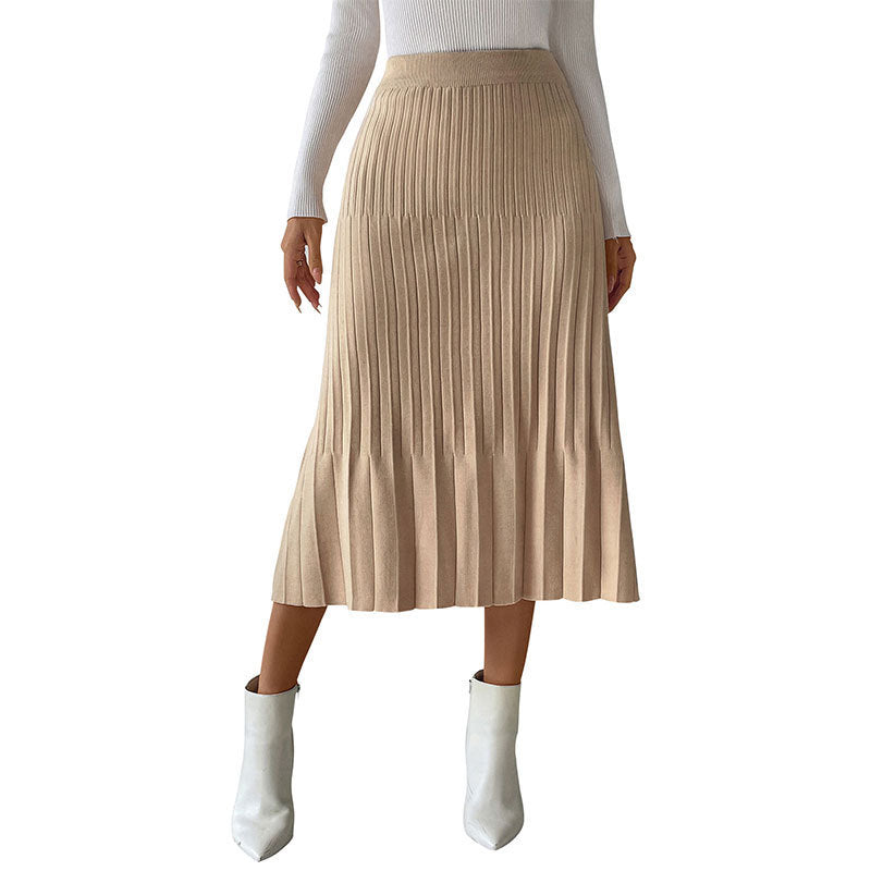 Minimalist Slim Fit Pleated Mid-Length Skirt in Khaki