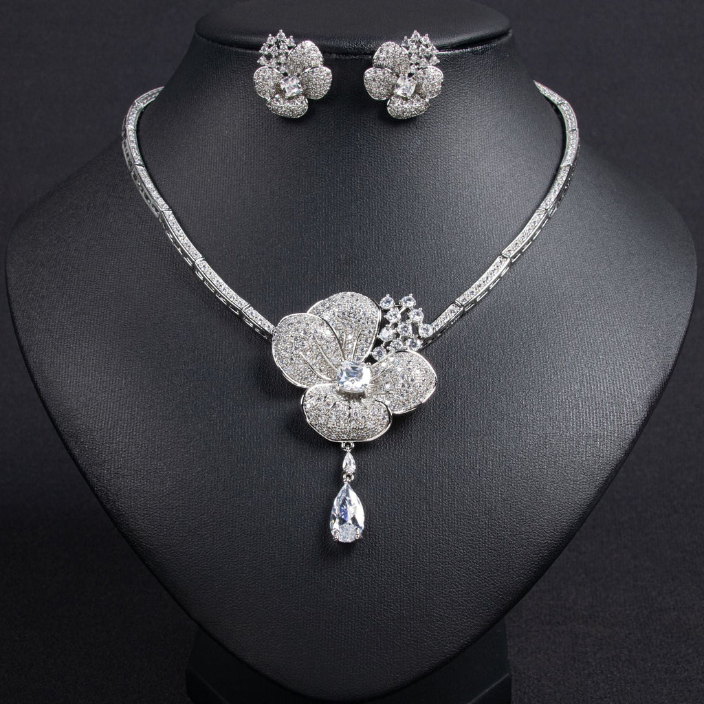 Europe And The United States Cross-border Flower Zircon Necklace Earrings Suit Senior Niche Luxury Bride Dress Accessories Wholesale