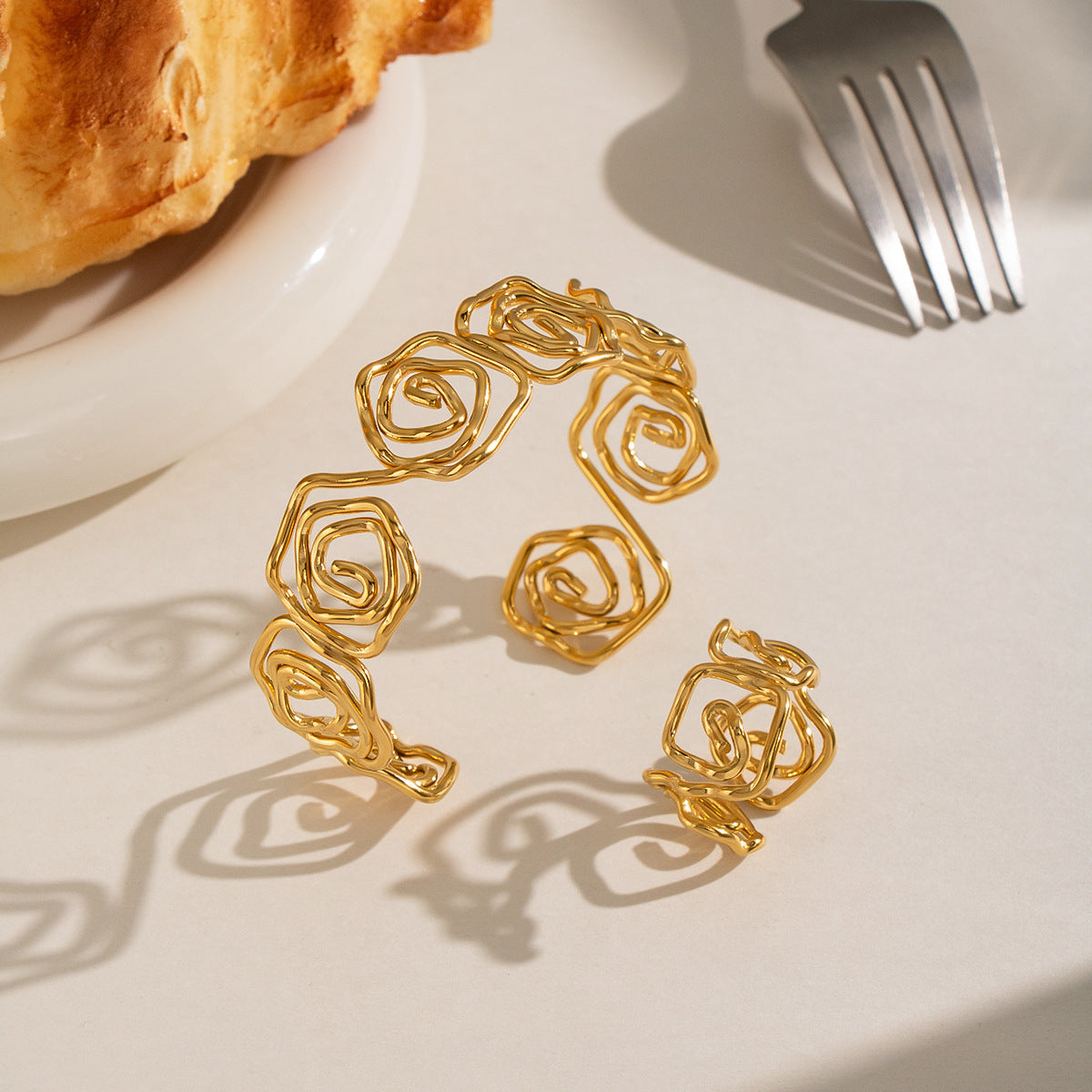 Twisted Rose Flower Open-ring Bracelet