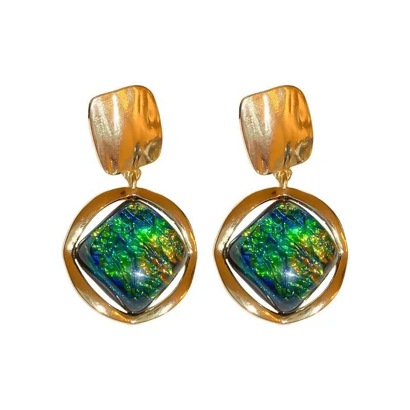 Vintage Rhombus Resin Dangle Earrings in Gold and Green