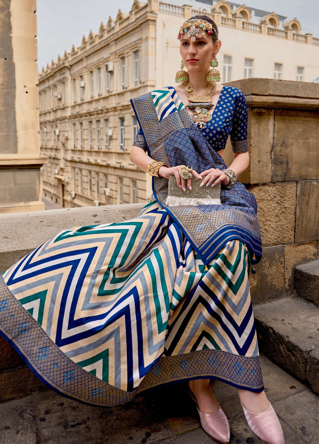 Blue Silk Saree with Traditional Weaving Border and Blouse Piece
