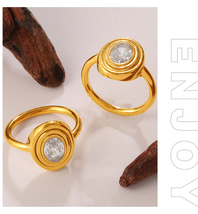 European And American Cross-border Vintage Luxury Oval White Diamond Ring, With A Sophisticated And Niche Design, In Gold Finger Ring Accessory.