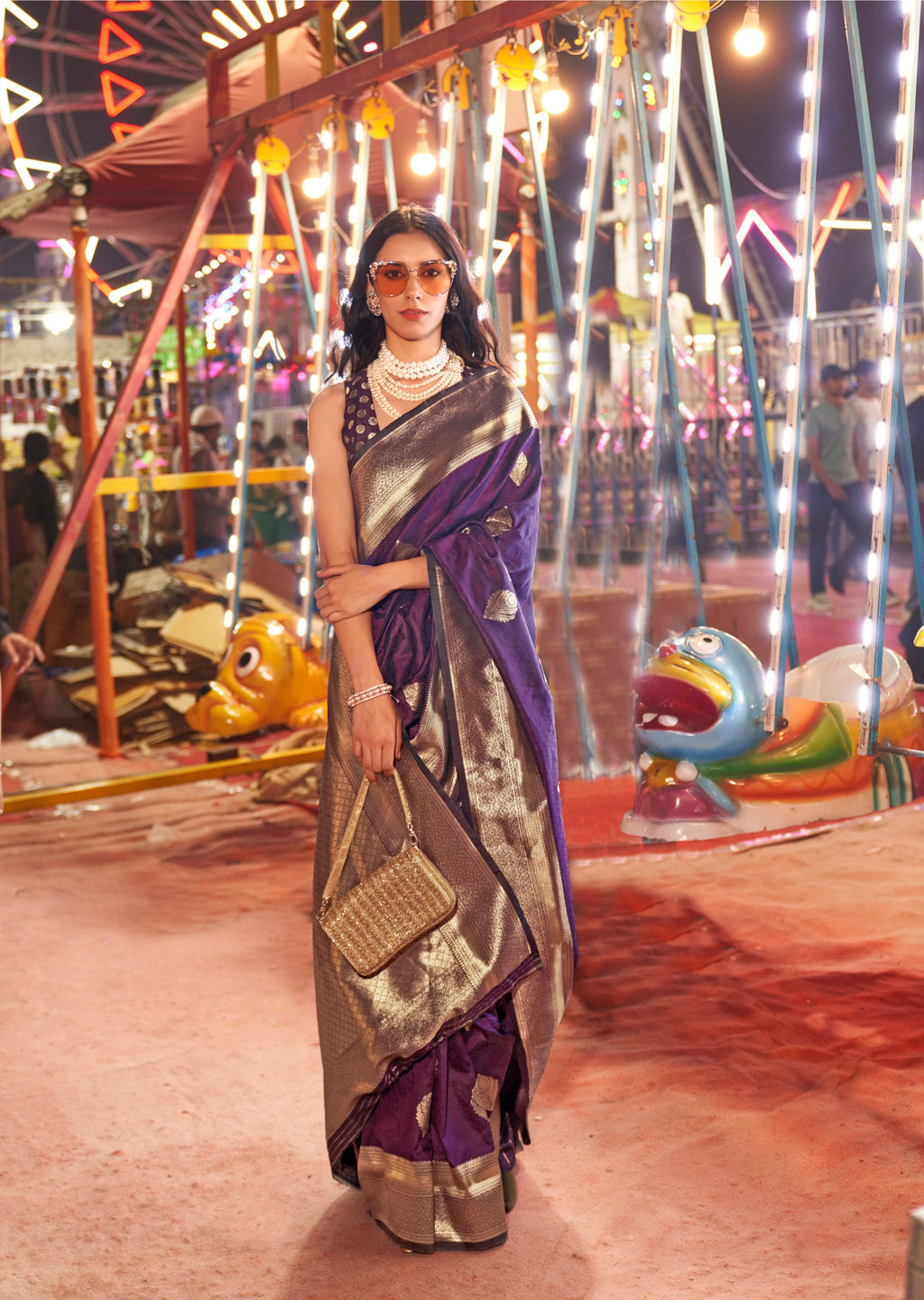 Elegant Dark Violet handloom silk blend saree with intricate Zari woven border and pallu