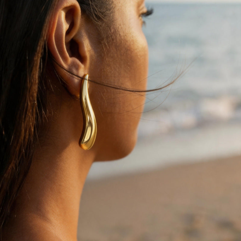 Womens Minimalist Twisted Curved Metal Dangle Earrings,Smooth Gold Tone Curved Bar Earrings For Beach Vacation Daily Wear