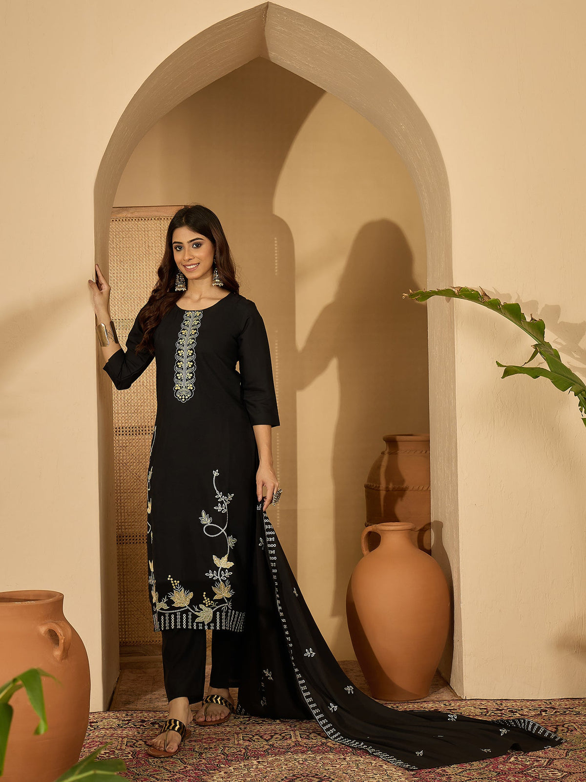 Black Silk Embroidered Kurta Set with Intricate Neckline Detail