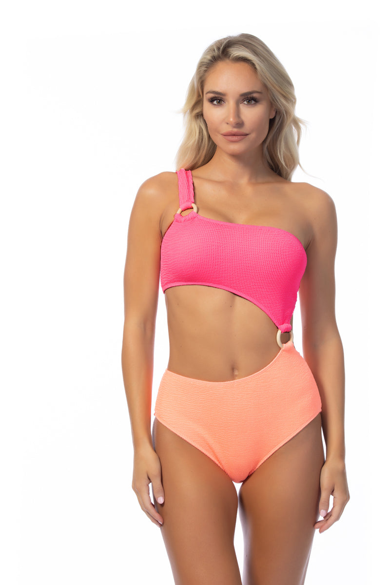 Textured two-tone one-shoulder one-piece swimsuit with wooden ring detail