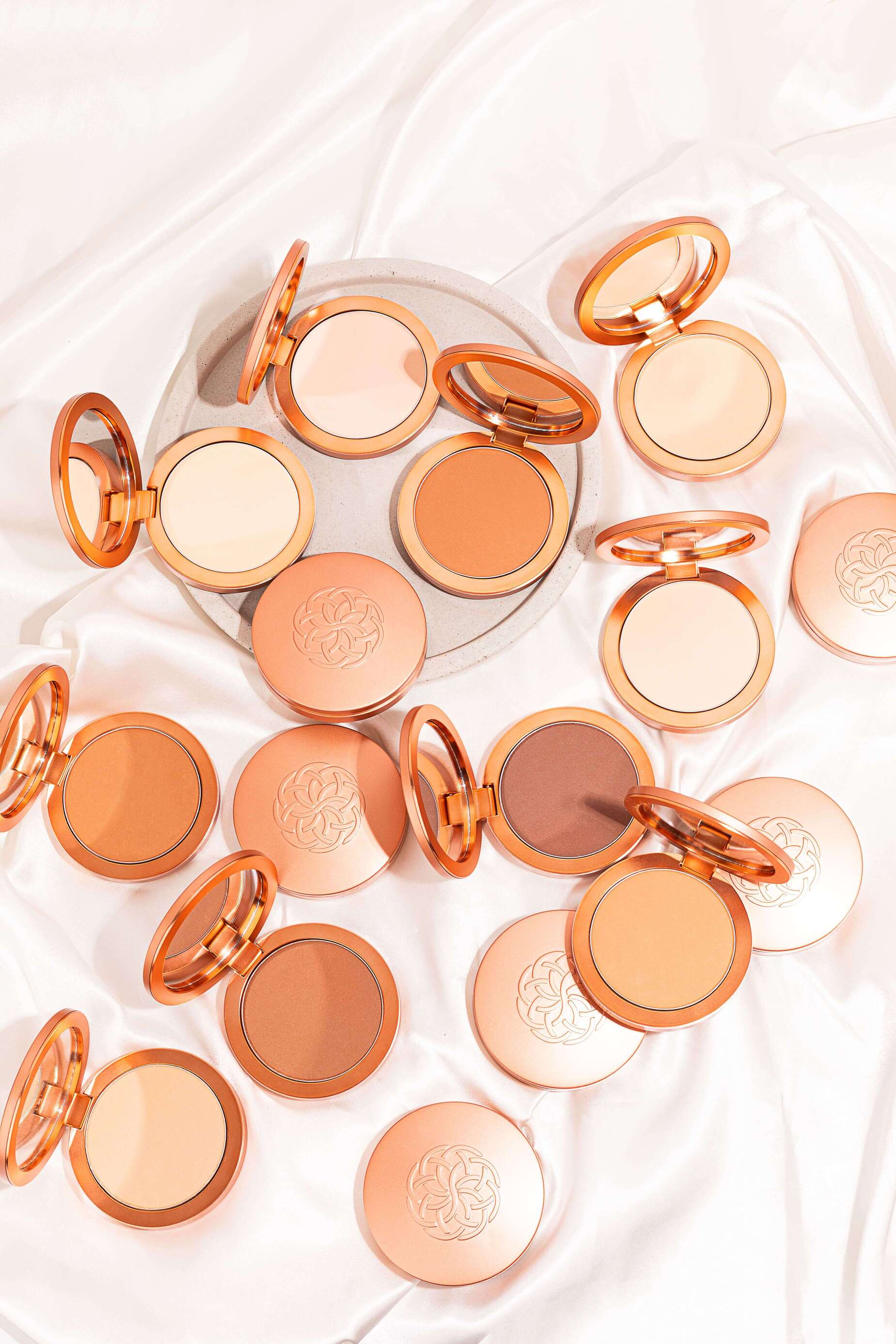 Super Serum Silk Matte Peptide Powder Foundation - Image 4