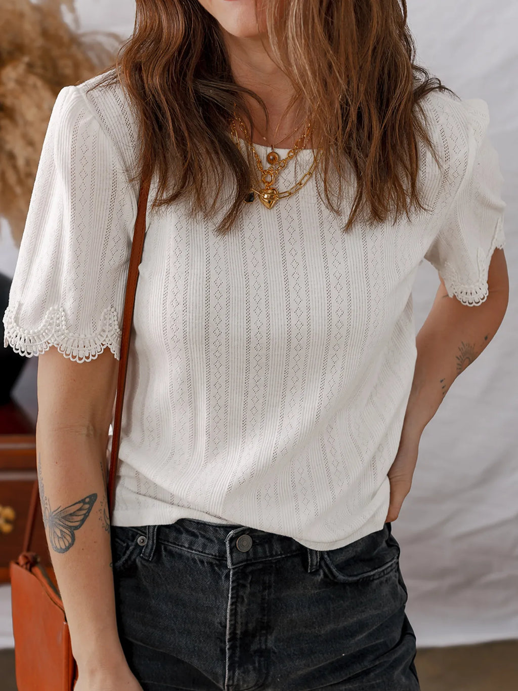 White Scalloped Lace Trim Jacquard Textured Short Sleeve Top - Image 2