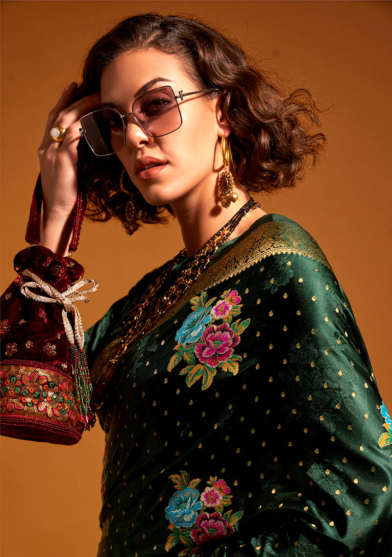 Dark Green Handloom Silk Traditional Saree with Elegant Drape