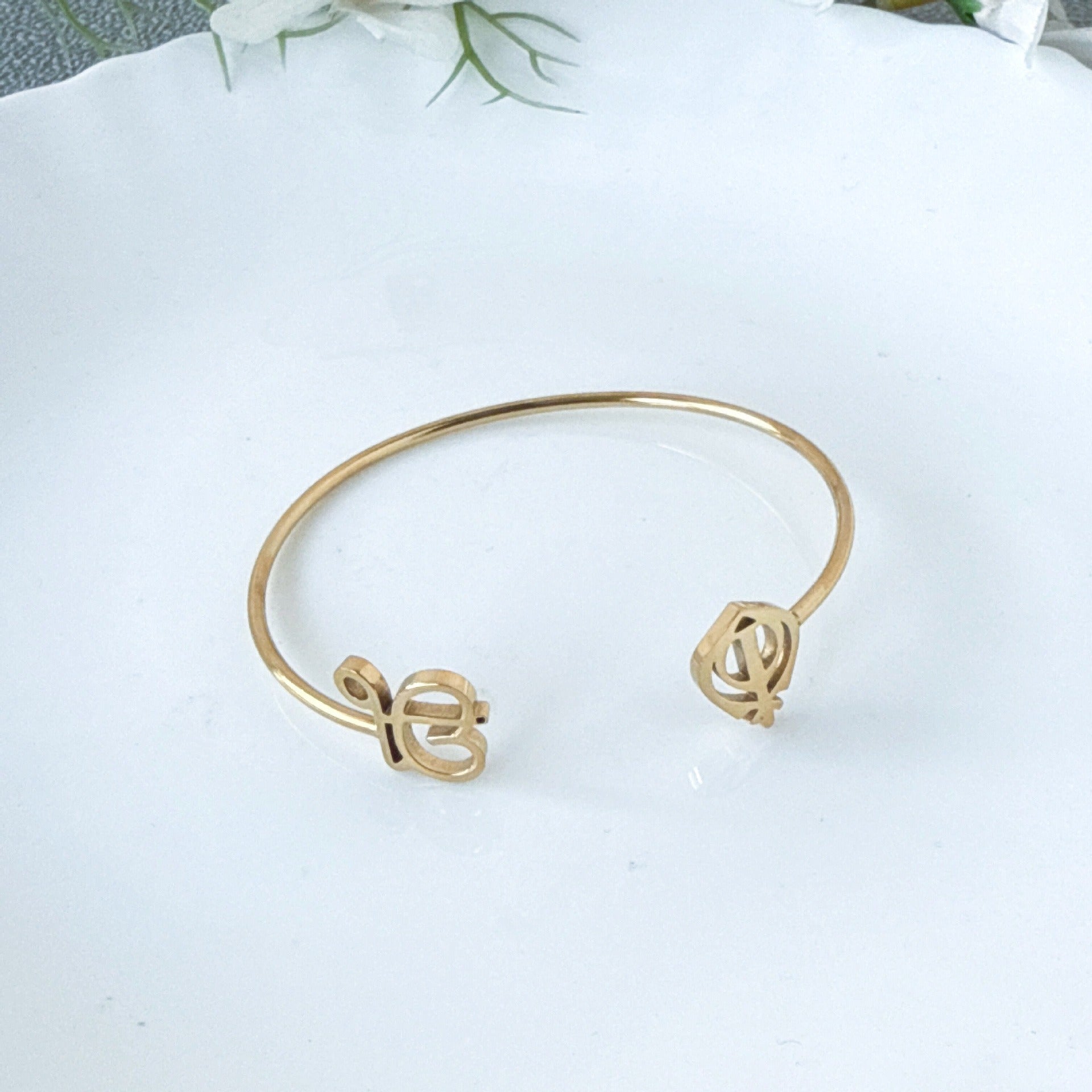 18K Gold Minimalist Open-Cuff Bangle Bracelet