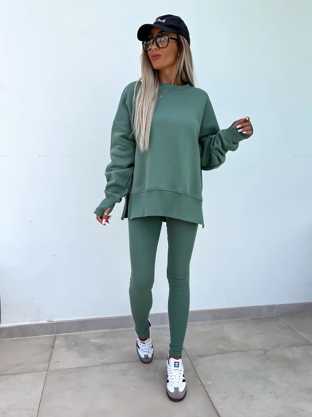 Women's Oversized Fleece Sweatshirt & Leggings Set