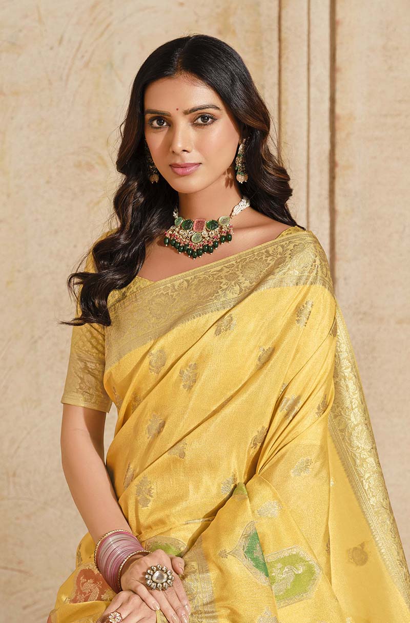 Yellow Woven Silk Classic Saree with Traditional Weave