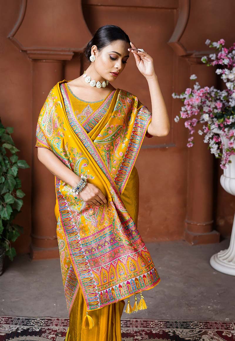Golden Dola Silk Traditional Saree with Intricate Weaving