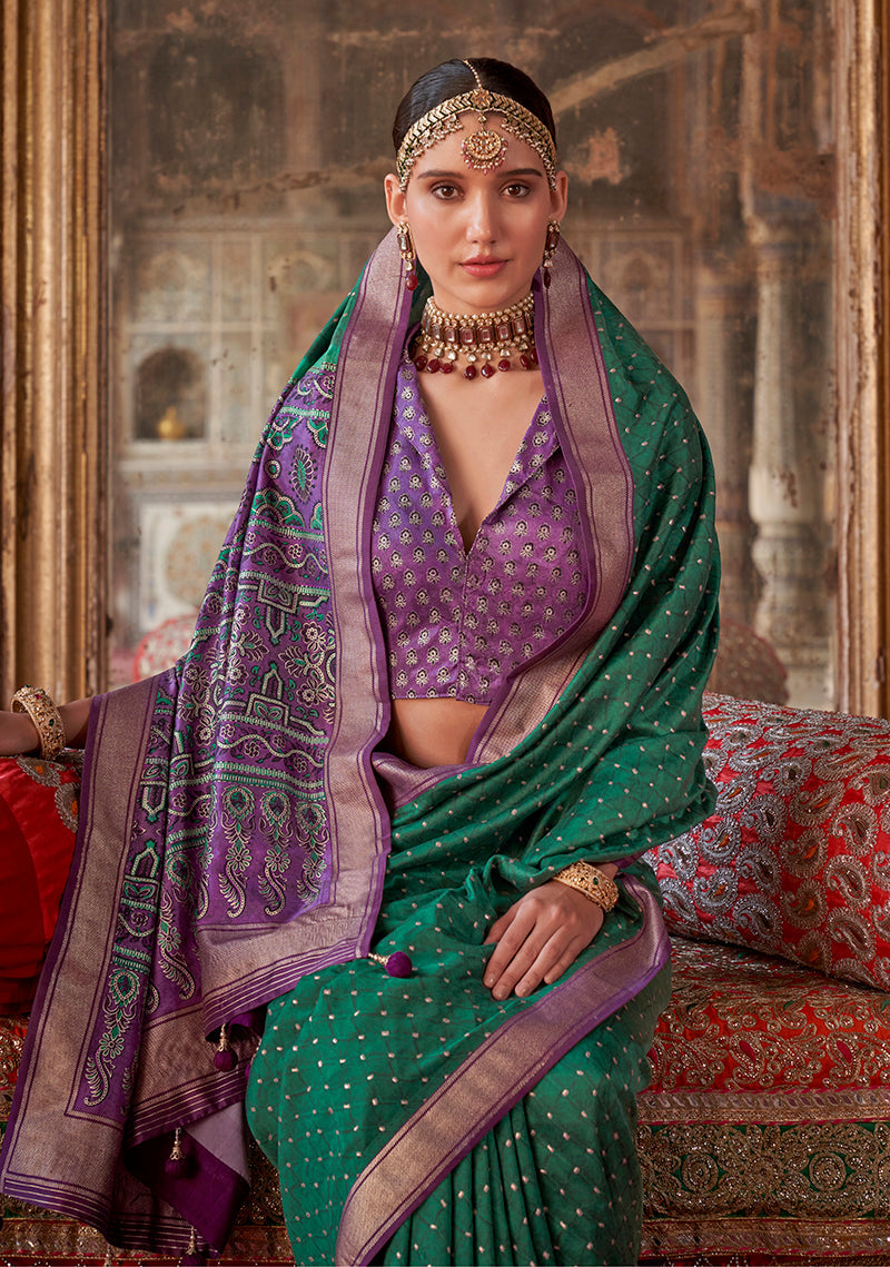 Green Printed Silk Blend Contemporary Saree for Women